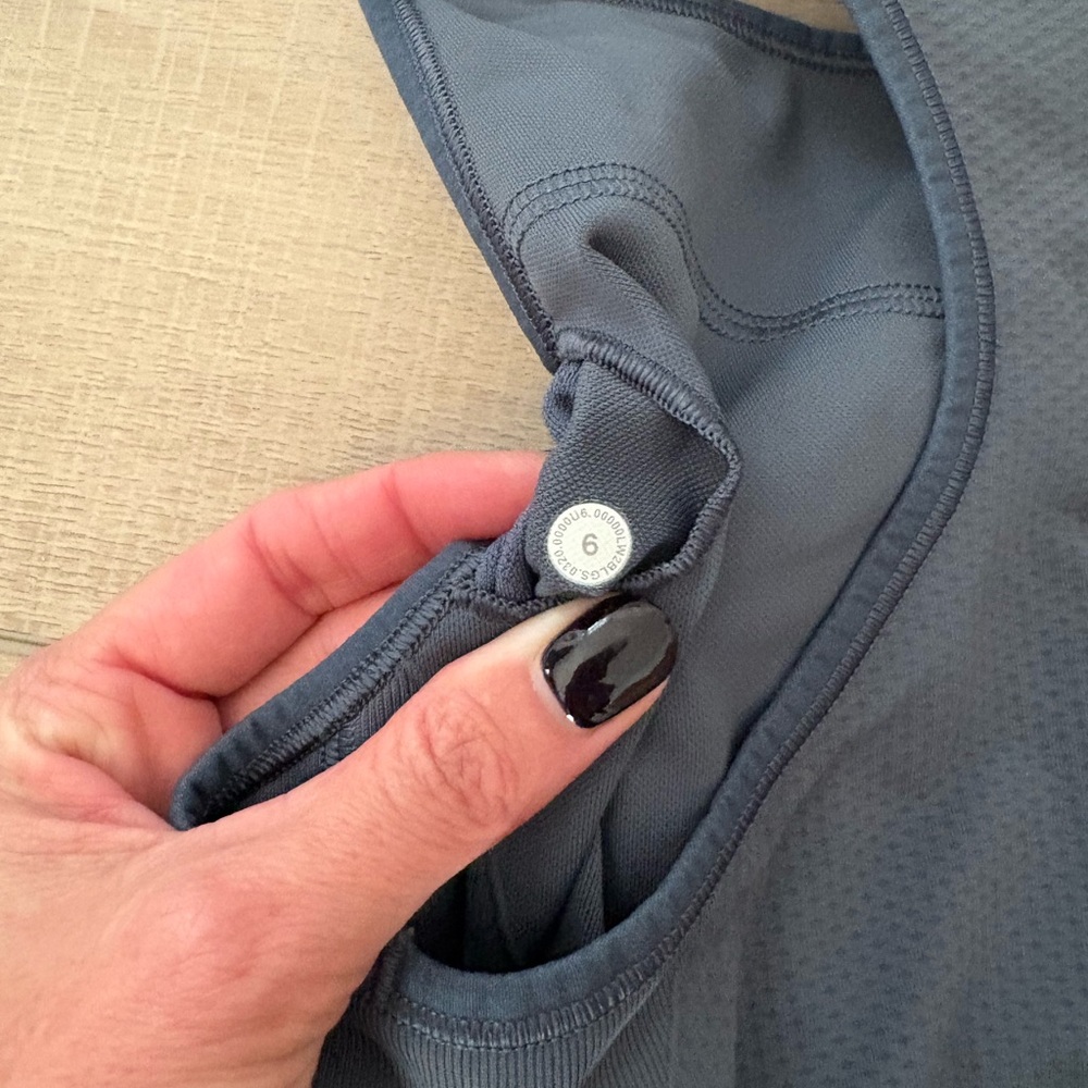 Lululemon ebb to train blue longline sports bra size 6 - Picture 6 of 6